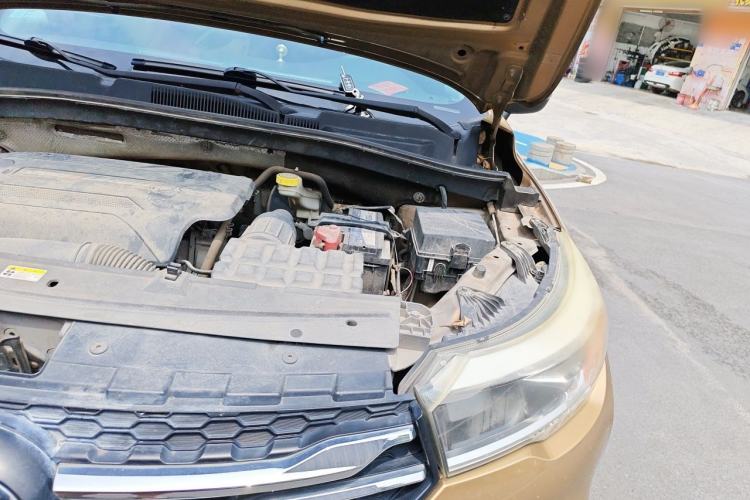 Used GAC Trumpchi GS4 2015 200T Manual Elite Edition Engine Bay Left