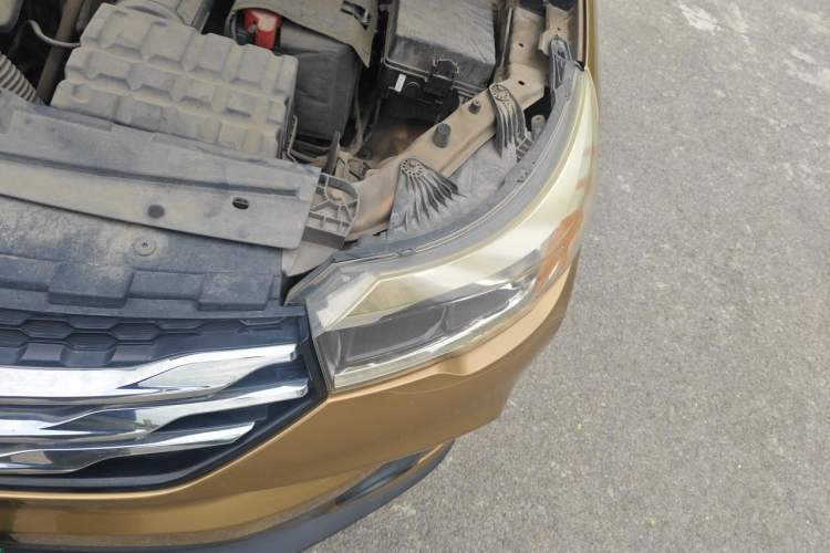 Used GAC Trumpchi GS4 2015 200T G-DCT Luxury Edition Engine Bay Left