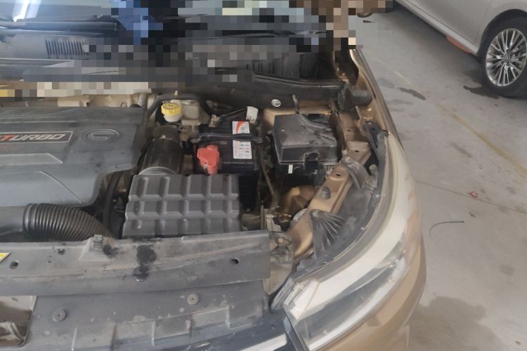 Used GAC Trumpchi GS4 2015 200T Manual Elite Edition Engine Bay Left
