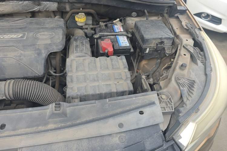 Used GAC Trumpchi GS4 2015 200T Manual Luxury Edition Engine Bay Left