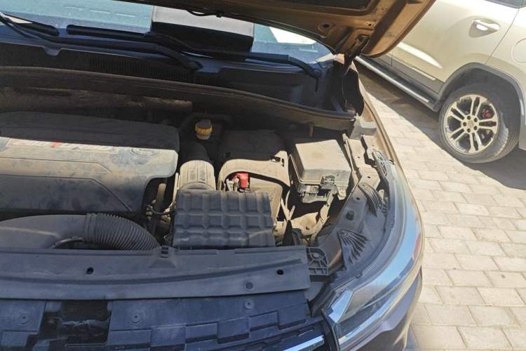Used GAC Trumpchi GS4 2015 200T G-DCT Luxury Edition Engine Bay Left