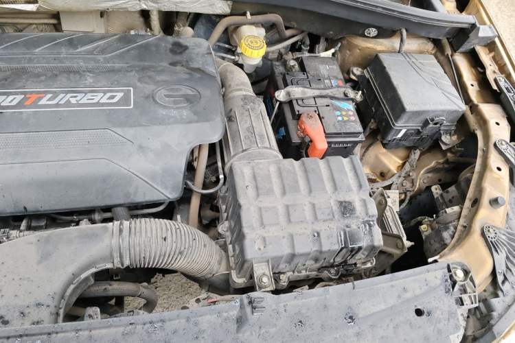 Used GAC Trumpchi GS4 2015 200T Manual Luxury Edition Engine Bay Left