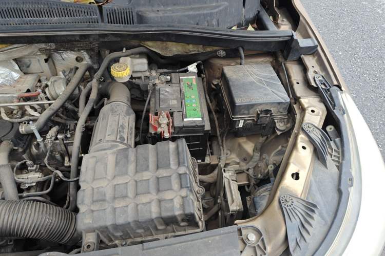 Used GAC Trumpchi GS4 2015 200T G-DCT Luxury Edition Engine Bay Left