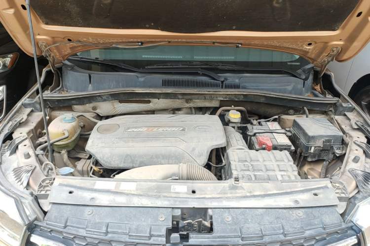 Used GAC Trumpchi GS4 2015 200T Manual Luxury Edition Engine Bay