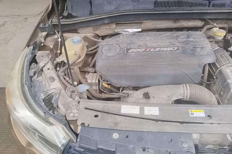 Used GAC Trumpchi GS4 2015 200T G-DCT Elite Edition Engine Bay Right
