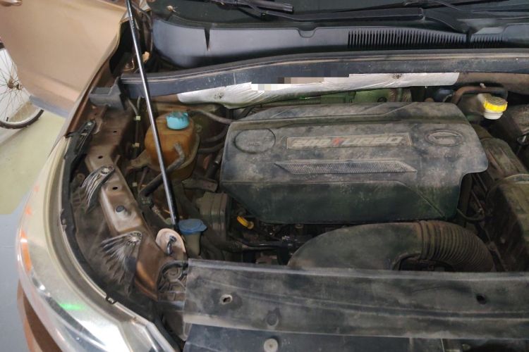 Used GAC Trumpchi GS4 2015 200T G-DCT Luxury Edition Engine Bay Right