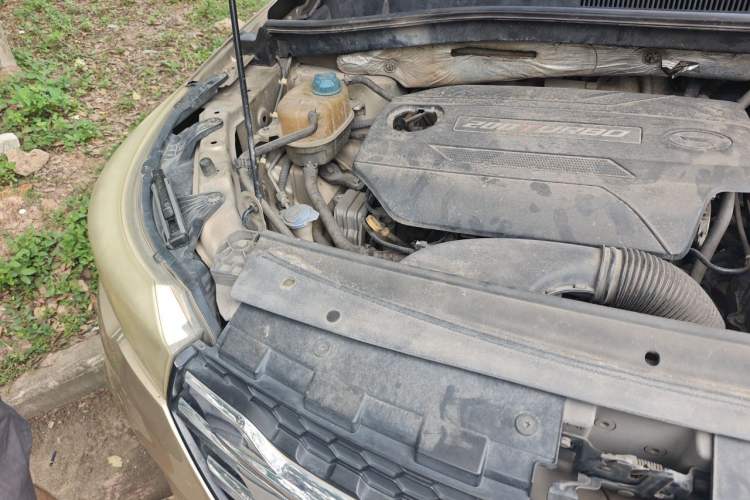 Used GAC Trumpchi GS4 2015 200T G-DCT Luxury Edition Engine Bay Right