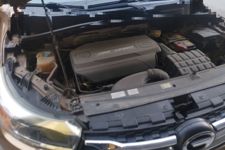 Used GAC Trumpchi GS4 2015 200T Manual Elite Edition Engine Bay Right