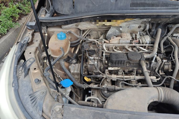 Used GAC Trumpchi GS4 2015 200T G-DCT Luxury Edition Engine Bay Right