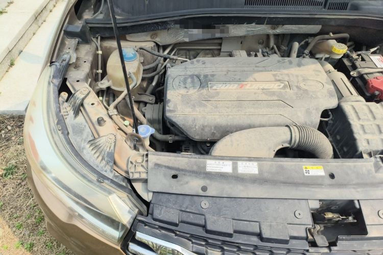 Used GAC Trumpchi GS4 2015 200T Manual Luxury Edition Engine Bay Right