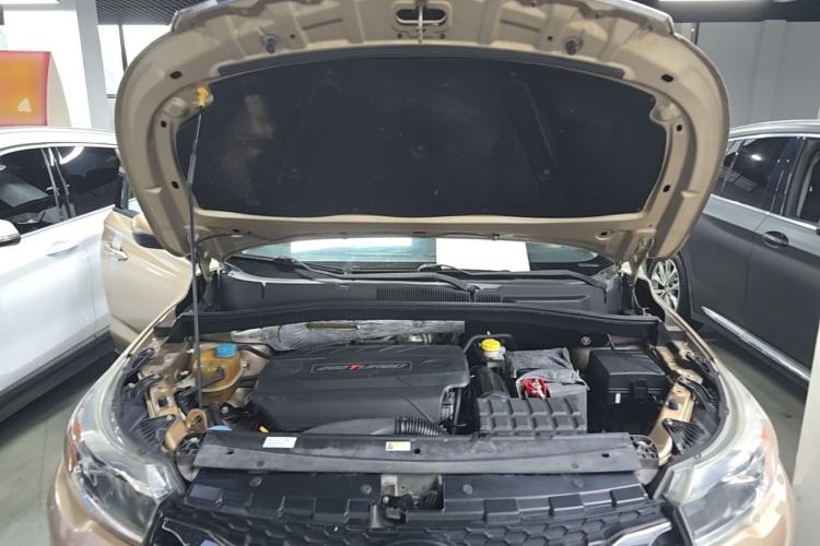Used GAC Trumpchi GS4 2015 200T G-DCT Luxury Edition Engine Bay