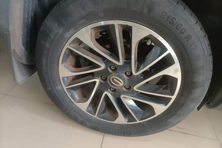 Used GAC Trumpchi GS4 2015 200T Manual Luxury Edition Exterior 5
