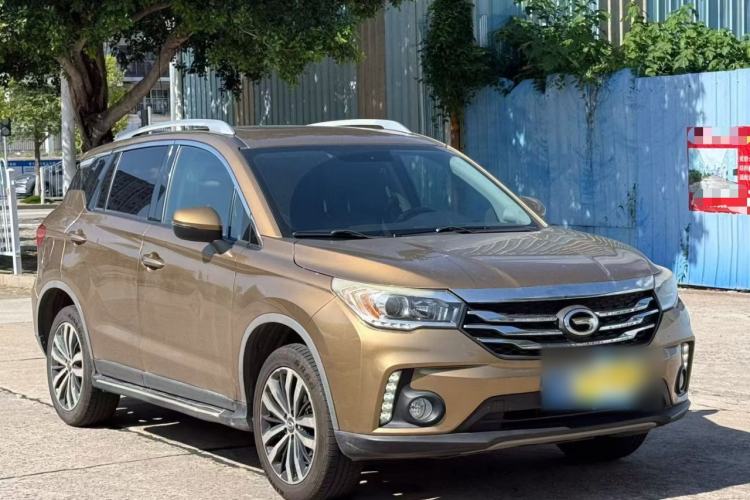 Used GAC Trumpchi GS4 2015 200T G-DCT Luxury Edition Front Right 45 Deg
