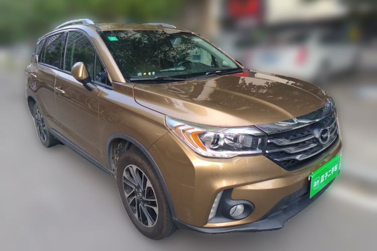 Used GAC Trumpchi GS4 2015 200T Manual Luxury Edition Front Right 45 Deg