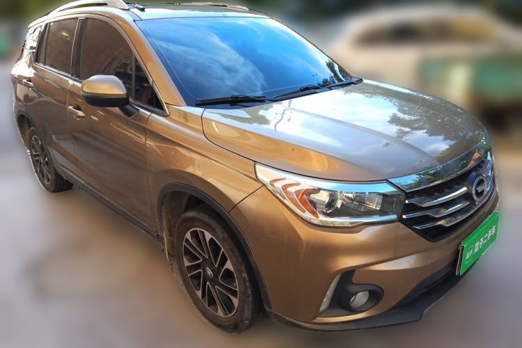 Used GAC Trumpchi GS4 2015 200T G-DCT Luxury Edition Front Right 45 Deg