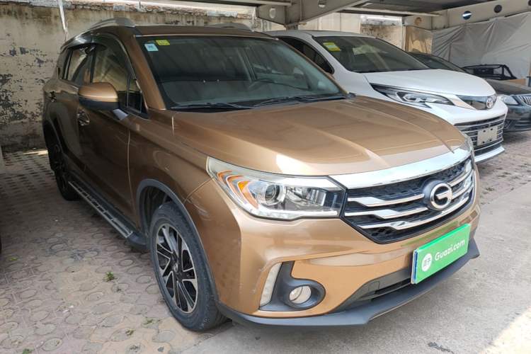 Used GAC Trumpchi GS4 2015 200T Manual Luxury Edition Front Right 45 Deg