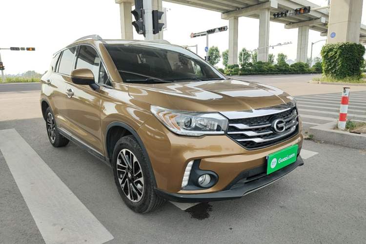 Used GAC Trumpchi GS4 2015 200T G-DCT Elite Edition Front Right 45 Deg