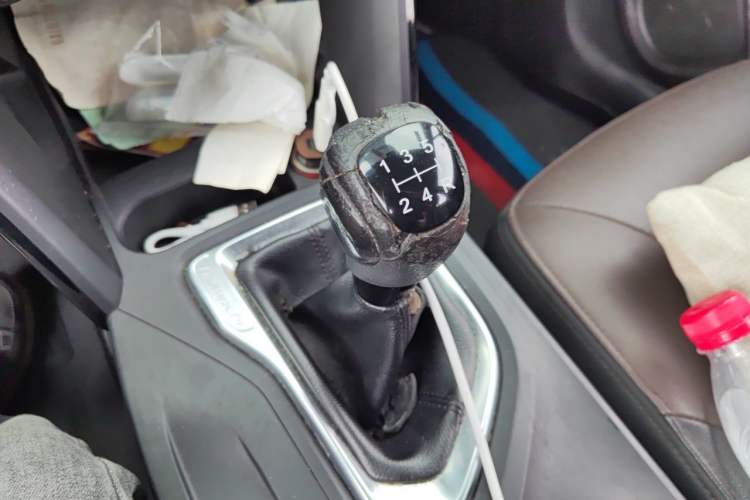 Used GAC Trumpchi GS4 2015 200T Manual Elite Edition Gear Lever
