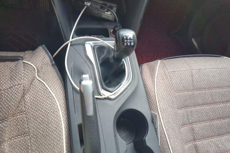 Used GAC Trumpchi GS4 2015 200T Manual Luxury Edition Gear Lever