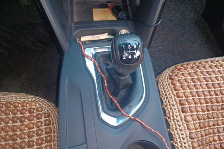 Used GAC Trumpchi GS4 2015 200T Manual Luxury Edition Gear Lever