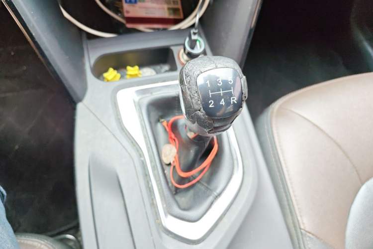 Used GAC Trumpchi GS4 2015 200T Manual Elite Edition Gear Lever