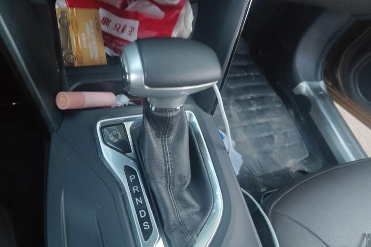 Used GAC Trumpchi GS4 2015 200T G-DCT Luxury Edition Gear Lever
