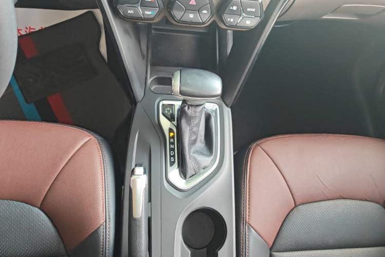 Used GAC Trumpchi GS4 2015 200T G-DCT Elite Edition Gear Lever