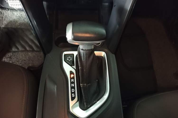 Used GAC Trumpchi GS4 2015 200T G-DCT Elite Edition Gear Lever