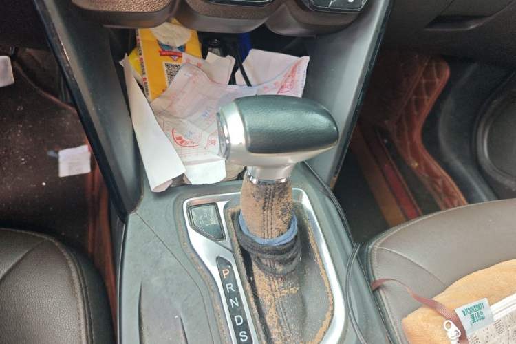 Used GAC Trumpchi GS4 2015 200T G-DCT Luxury Edition Gear Lever