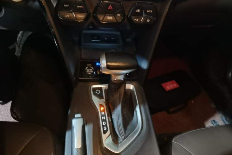 Used GAC Trumpchi GS4 2015 200T G-DCT Luxury Edition Gear Lever