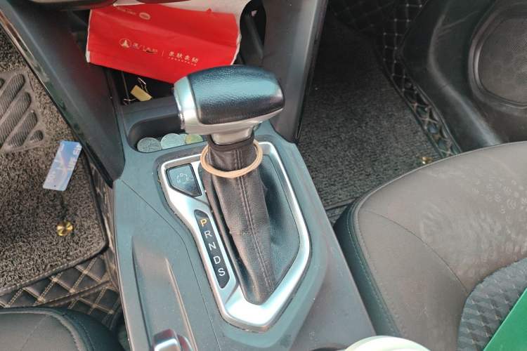 Used GAC Trumpchi GS4 2015 200T G-DCT Elite Edition Gear Lever