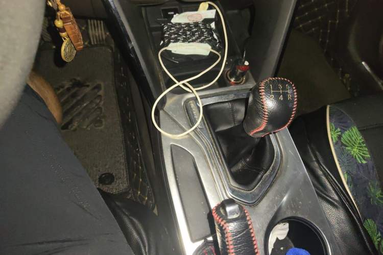 Used GAC Trumpchi GS4 2015 200T Manual Luxury Edition Gear Lever
