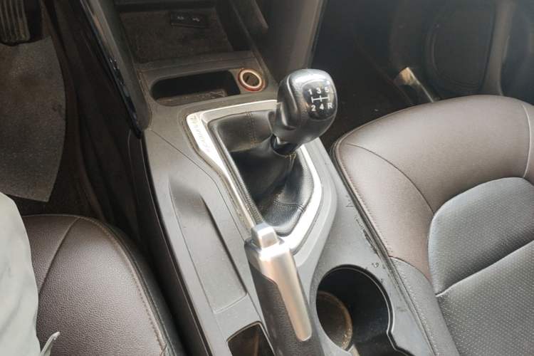 Used GAC Trumpchi GS4 2015 200T Manual Luxury Edition Gear Lever