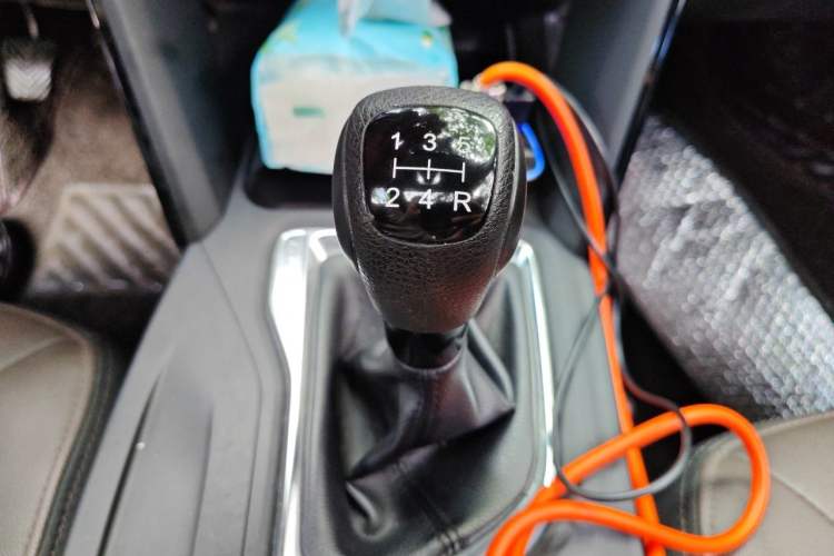 Used GAC Trumpchi GS4 2015 200T Manual Elite Edition Gear Lever