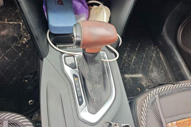 Used GAC Trumpchi GS4 2015 200T G-DCT Luxury Edition Gear Lever