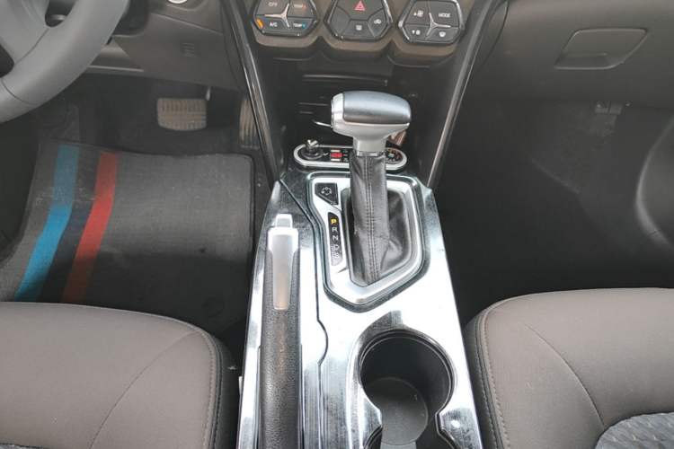 Used GAC Trumpchi GS4 2015 200T G-DCT Elite Edition Gear Lever