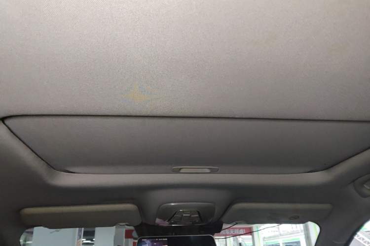 Used GAC Trumpchi GS4 2015 200T G-DCT Luxury Edition Headliner