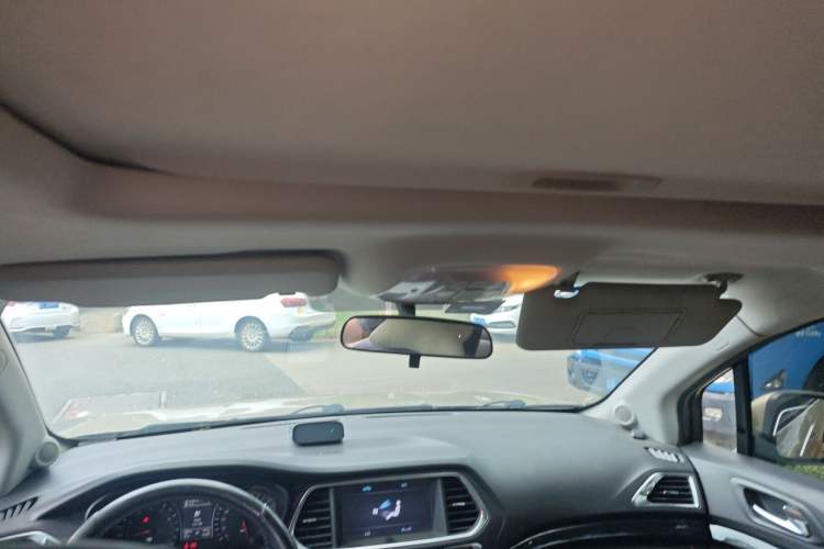 Used GAC Trumpchi GS4 2015 200T G-DCT Luxury Edition Headliner