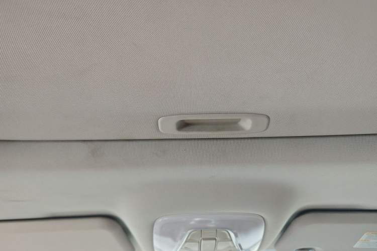Used GAC Trumpchi GS4 2015 200T G-DCT Luxury Edition Headliner