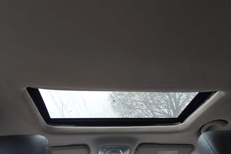 Used GAC Trumpchi GS4 2015 200T G-DCT Luxury Edition Headliner