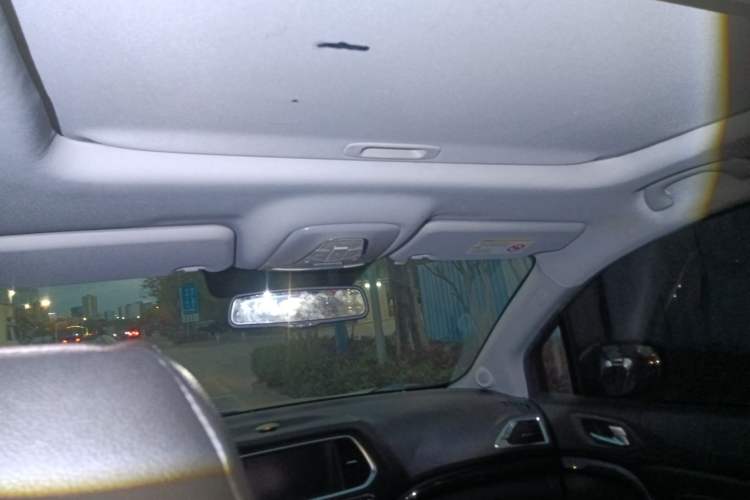 Used GAC Trumpchi GS4 2015 200T G-DCT Prestige Edition Headliner