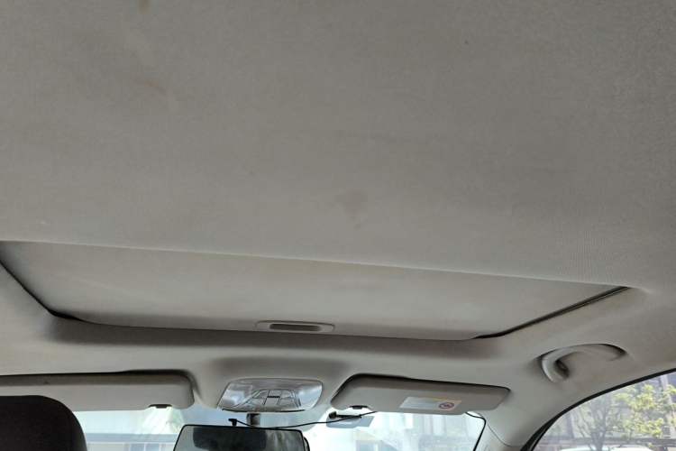 Used GAC Trumpchi GS4 2015 200T G-DCT Luxury Edition Headliner