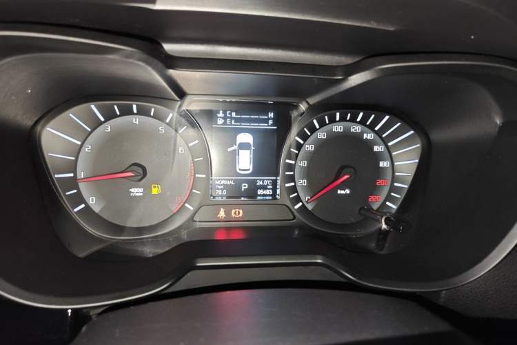 Used GAC Trumpchi GS4 2015 200T G-DCT Elite Edition Instrument Cluster