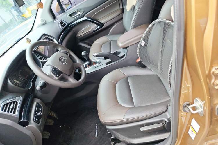 Used GAC Trumpchi GS4 2015 200T Manual Elite Edition Left Front Seat