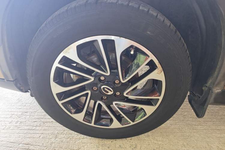 Used GAC Trumpchi GS4 2015 200T G-DCT Elite Edition Left Front Wheel Hub