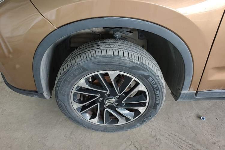 Used GAC Trumpchi GS4 2015 200T G-DCT Elite Edition Left Front Wheel Hub