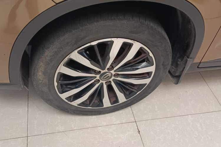 Used GAC Trumpchi GS4 2015 200T G-DCT Luxury Edition Left Front Wheel Hub