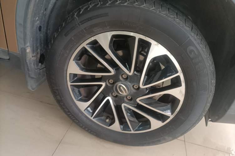 Used GAC Trumpchi GS4 2015 200T Manual Luxury Edition Left Front Wheel Hub