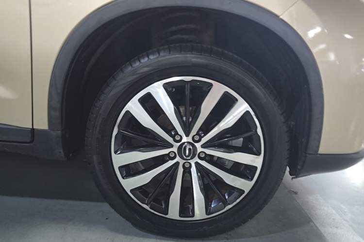 Used GAC Trumpchi GS4 2015 200T G-DCT Luxury Edition Left Front Wheel Hub