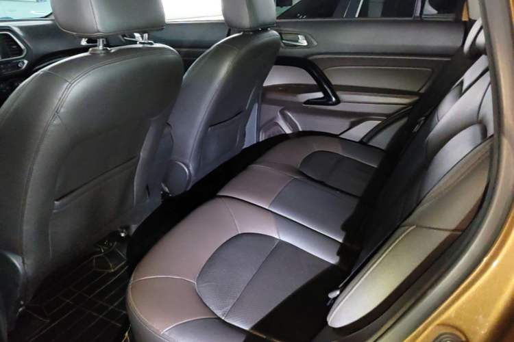 Used GAC Trumpchi GS4 2015 200T G-DCT Luxury Edition Left Rear Seat